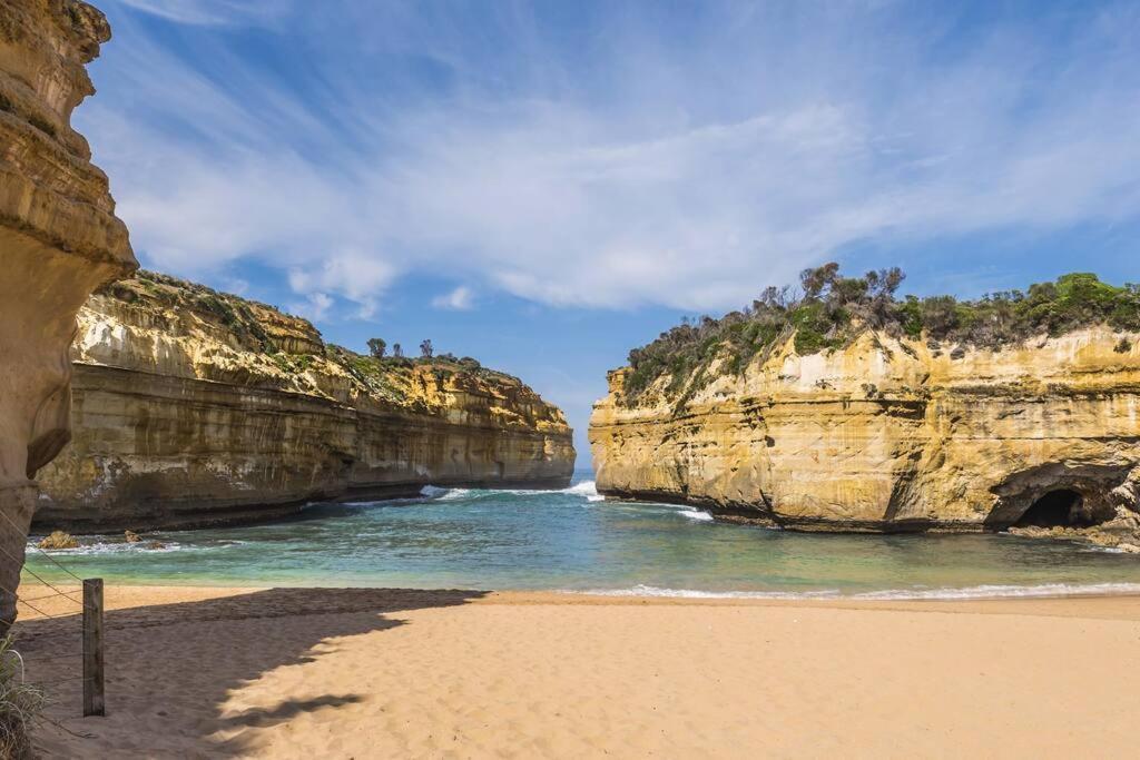 The Hangout King Beds Hammock Chairs With A View Port Campbell Extérieur photo